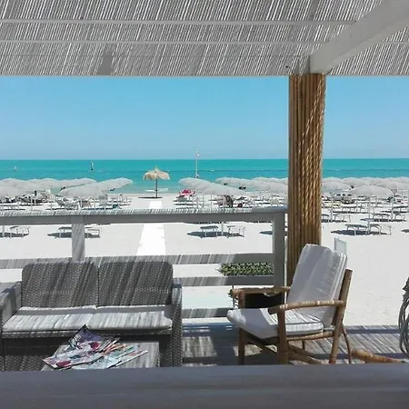 La Отель типа 