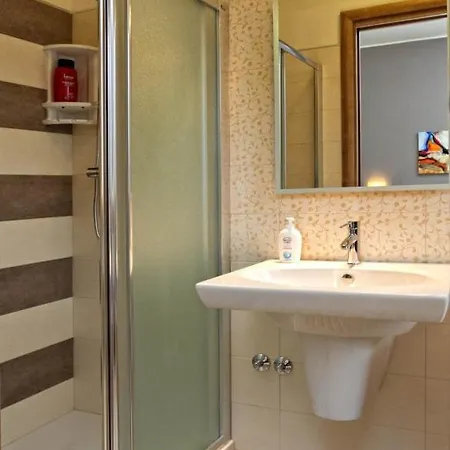 Nocleg ze śniadaniem La 4*